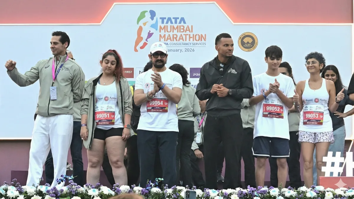 Aamir Khan running with ex-wife Kiran Rao and daughter Ira Khan at Tata Mumbai Marathon 2026